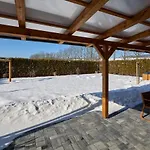 Vakantiehuis B-arak Wellness Pod Horama *